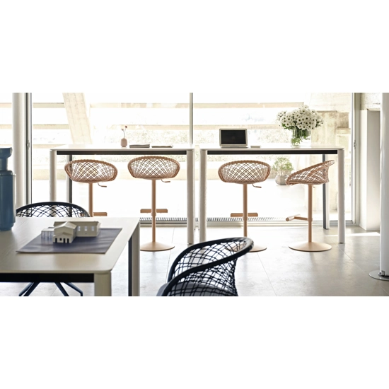 P47 SG stool TS-CU Stools in leather and eco-leather Midj 2