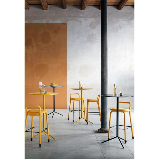 Pippi Stool Upholstered stools Midj 1