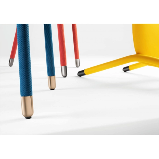 Pippi Stool Upholstered stools Midj 4