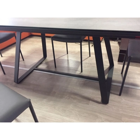 Alfred 220x116 Botte Tavoli moderni Midj 1