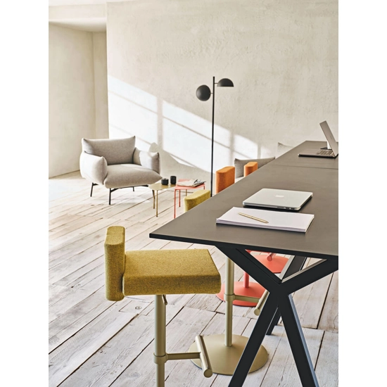 Dama Scrivania 140x80 H110 Tavoli contract Midj 3
