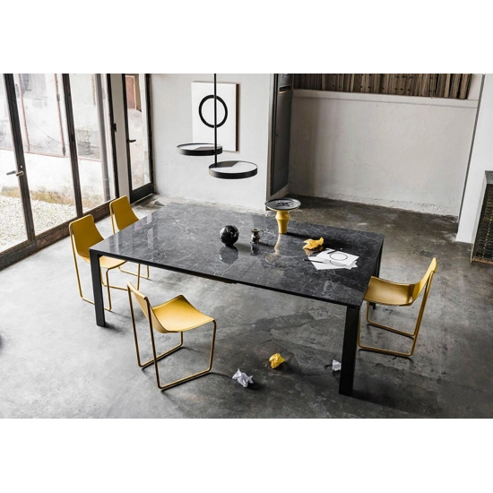 Marco Polo 140x140 (230) Modern tables Midj 5