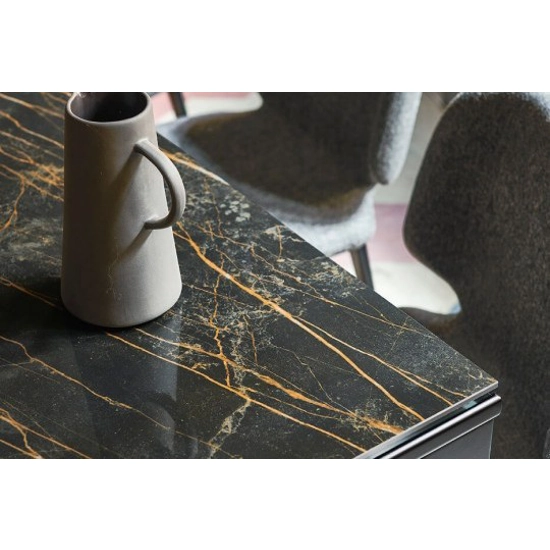 Marco Polo 140x140 (230) Modern tables Midj 6