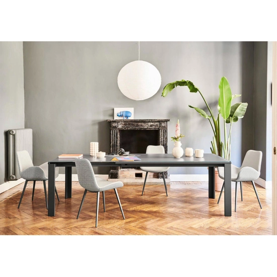 Marco Polo 140x140 (230) Modern tables Midj 7