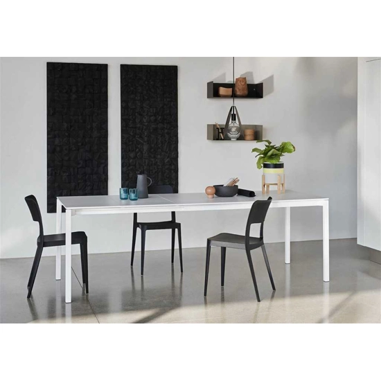 More XL 110x80 (155-200-245) Tavoli moderni Midj 1