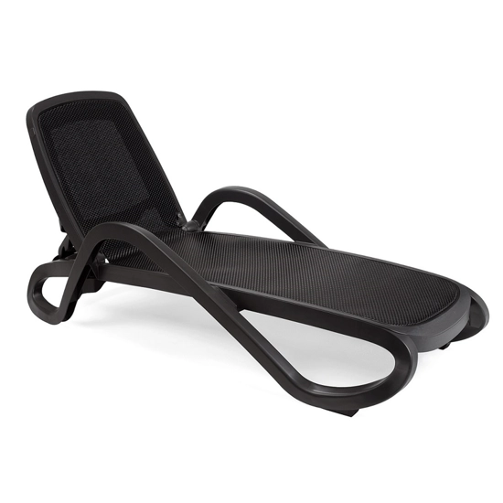 Alfa Lettini e sedie da esterno Nardi 1