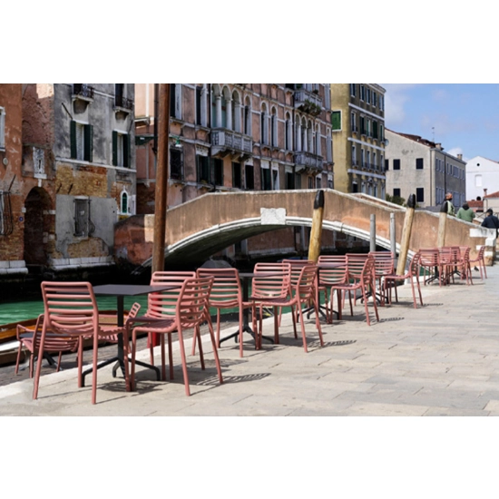 Doga Bistrot Sedie in plastica di design Nardi 1