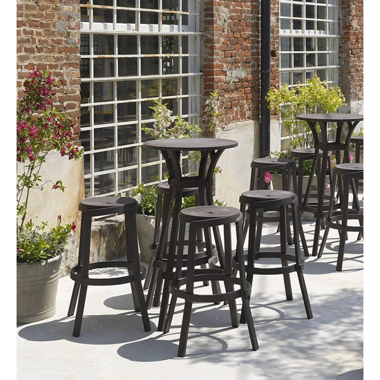 Stack Maxi Sgabelli contract Nardi 2