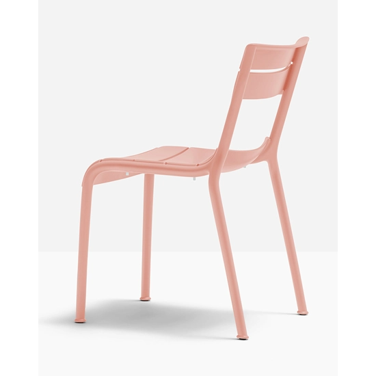 Souvenirs 550 Plastic chairs Pedrali 1