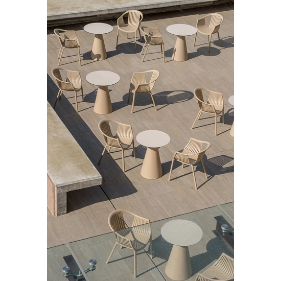 Tatami 306 - Design Claudio Dondoli - Marco Pocci 2009 Sedie in plastica di design Pedrali 1