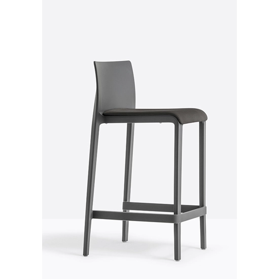 Volt 677 - 678 - Design Claudio Dondoli - Marco Pocci 2013 Sgabelli contract Pedrali 13