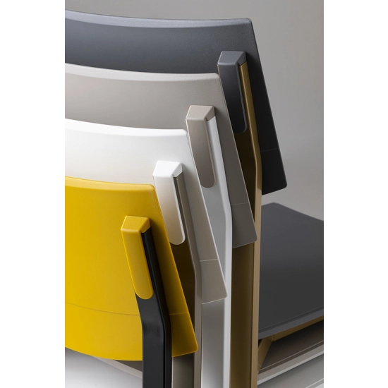 Beba Young Plastica Sedie in plastica di design Point 2