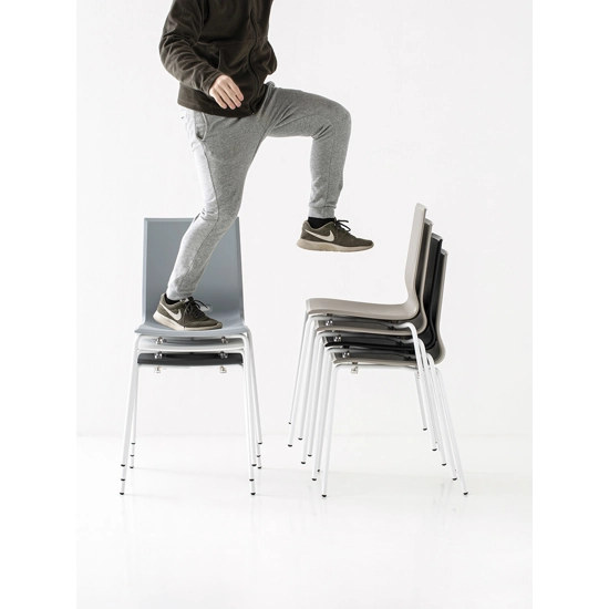 Elena Sedie in plastica di design Point 2