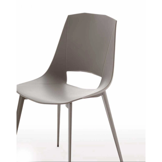 Eva Gamba a Spillo (seduta plastica) Plastic chairs point 7