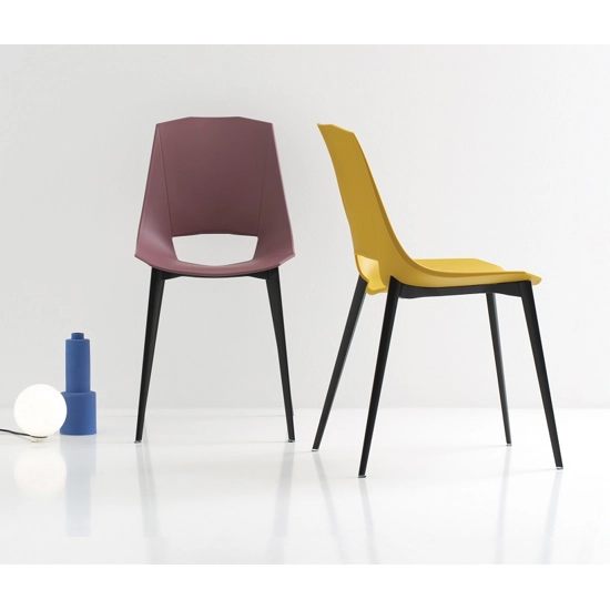 Eva Gamba a Spillo (seduta plastica) Plastic chairs point