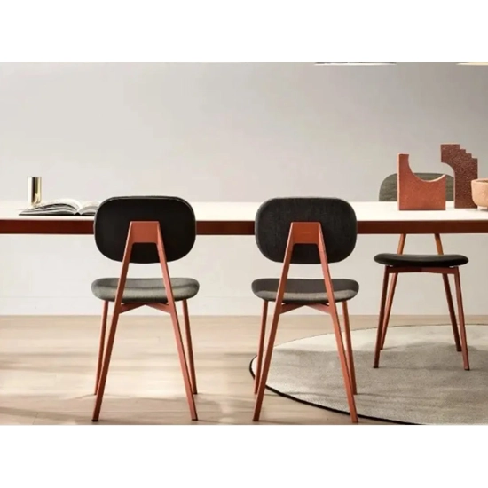 Tata (seduta e schienale tutta rivestita) Sedie imbottite Point 3