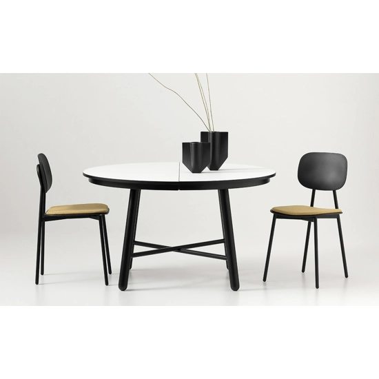 Tata Young (seduta rivestita e schienale in plastica) Sedie in plastica di design Point 1