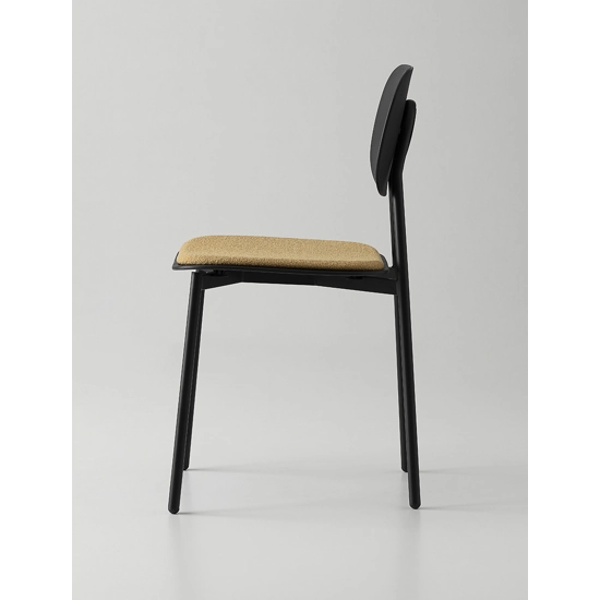 Tata Young (seduta rivestita e schienale in plastica) Sedie in plastica di design Point 5