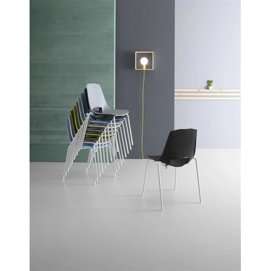 Eve Plastic chairs point 5