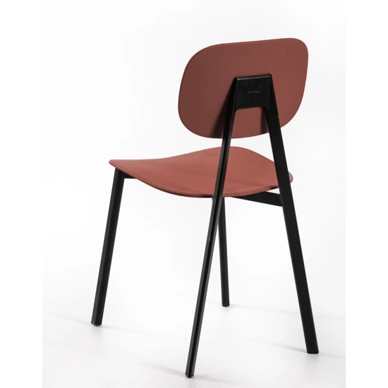 Tata (seduta e schienale in plastica) Sedie in metallo Point 1