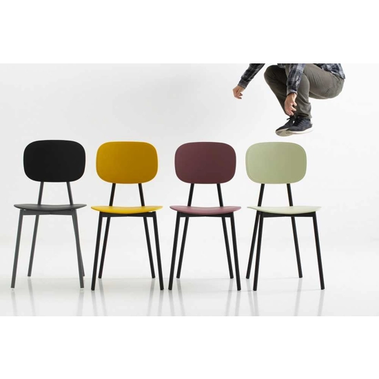 Tata Young (seduta e schienale in plastica o legno) Sedie in plastica di design Point 5