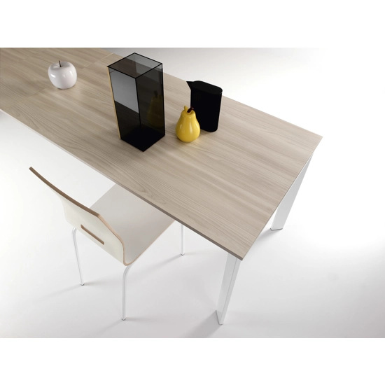 Zen 140x80 (180-220) Tavoli moderni Point 1