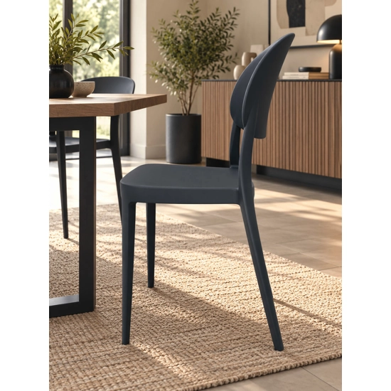 Amy - PRONTA CONSEGNA Sedie in plastica di design Infiniti 1