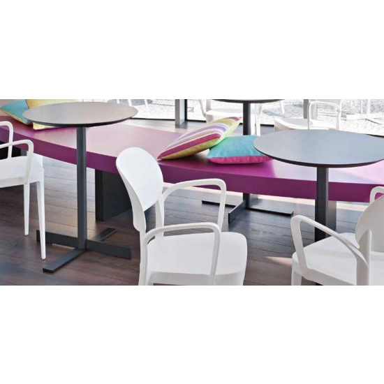 Amy Braccioli Sedie in plastica di design Progetto Sedia 2