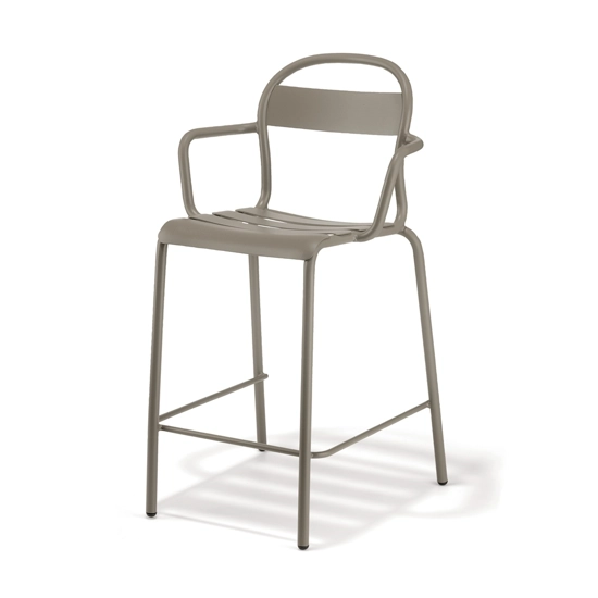 Cue 6 Metal stools Colos 1