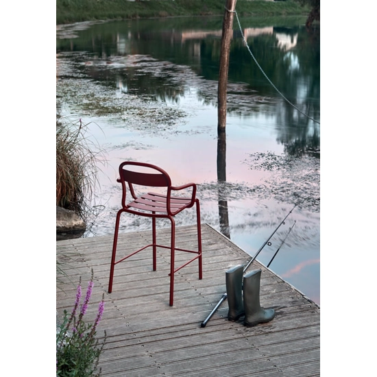 Cue 6 Metal stools Colos 2