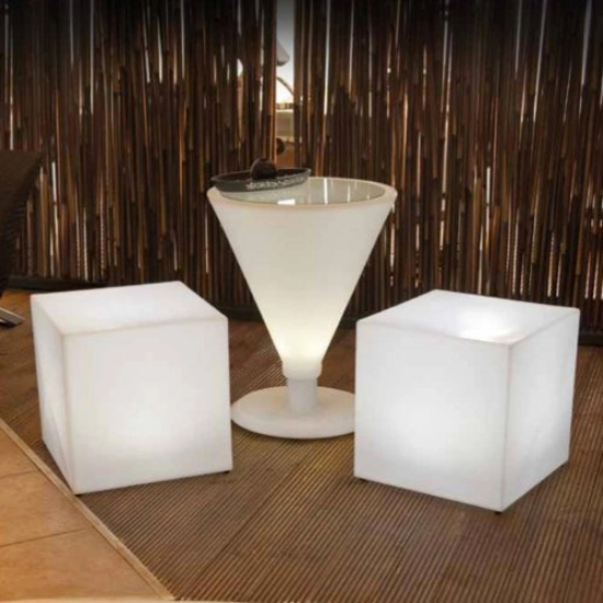 Martinica - Tavolo illuminato Tavoli da esterno Progetto Sedia 2