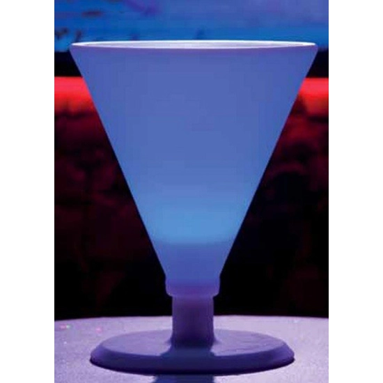 Martinica - Tavolo illuminato Tavoli da esterno Progetto Sedia 5