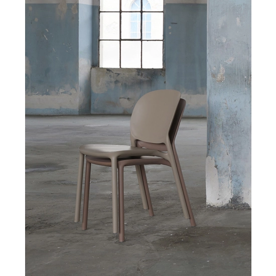 hug Plastic chairs Scab 8