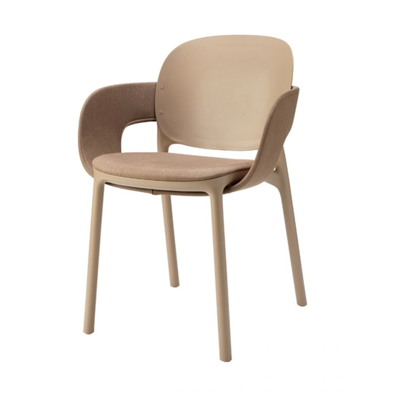 Hug Armchair with cushion and padded band Upholstered chairs Scab