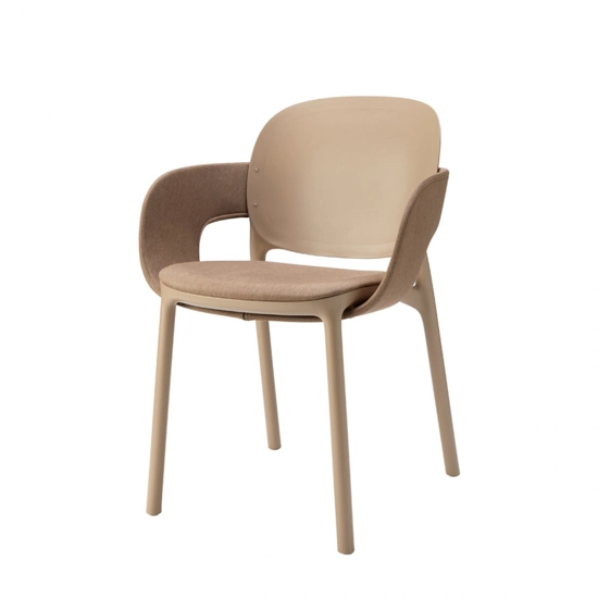 Hug Armchair with cushion and padded band Upholstered chairs Scab