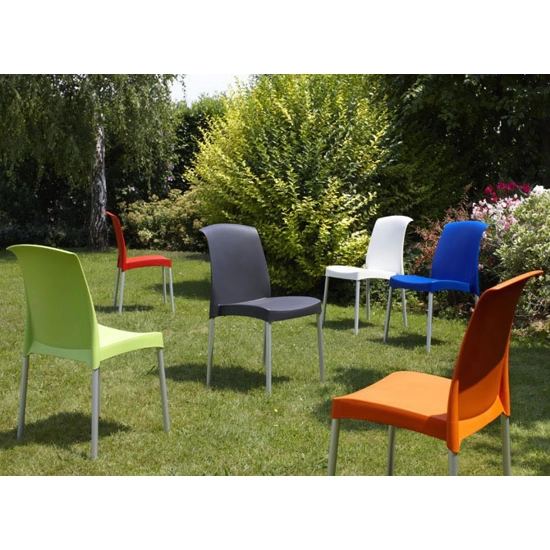 Jenny Garden and outdoor chairs Scab