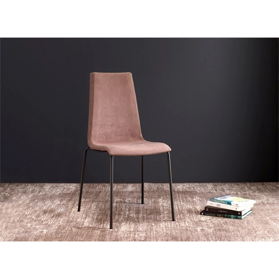 Mannequin Pop Metal chairs Scab