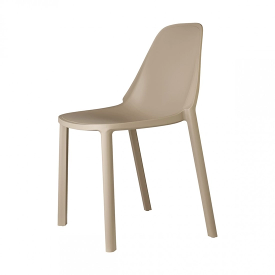 More Plastic chairs Scab 9