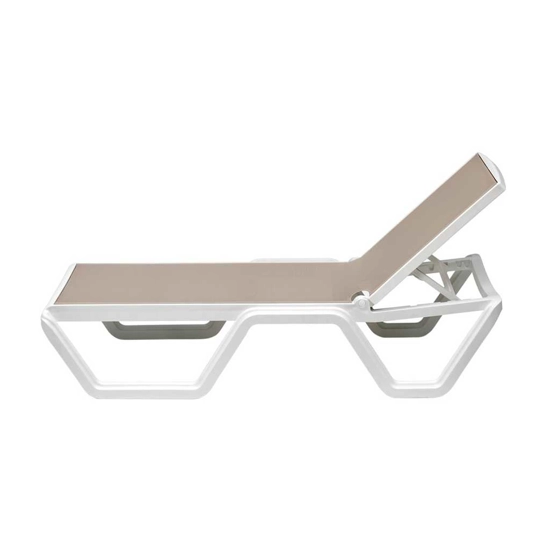 Vela cot Sunbeds and deck chairs in the garden Scab 2