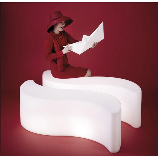 wave Outdoor sofas and armchairs Slide 1