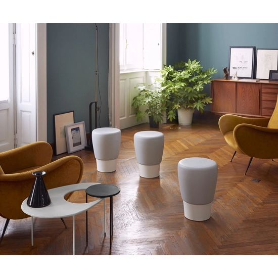 Lau Plastic stools Slide 3