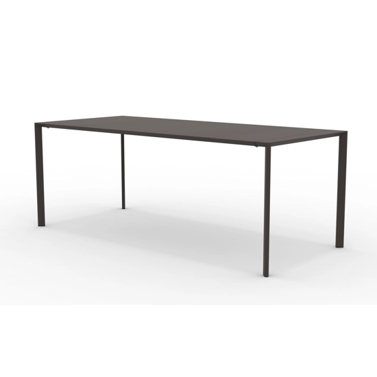 Fox 200x90 Tavoli contract Vermobil 5